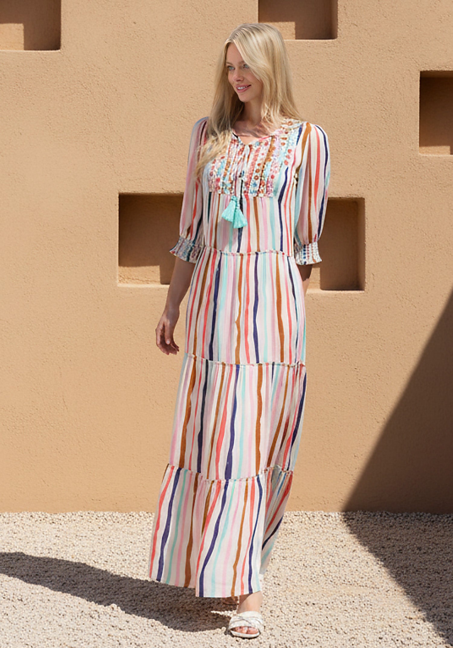 DRESSES - C152
