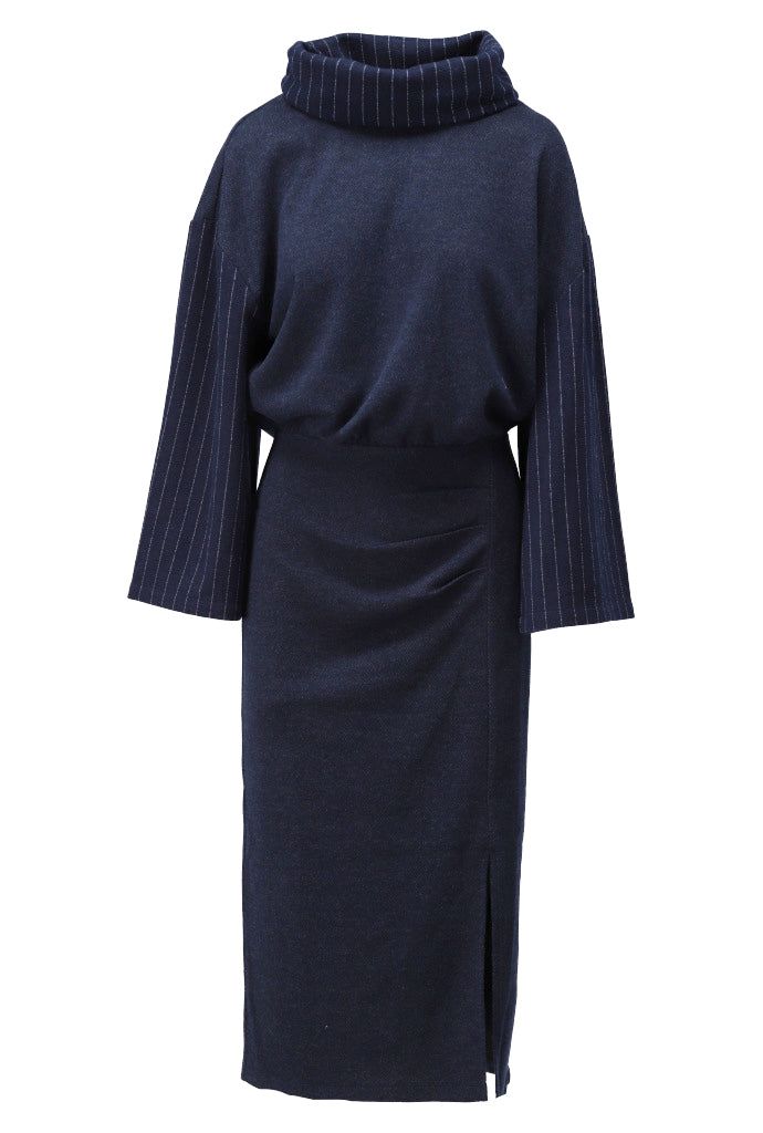 DARK BLUE
