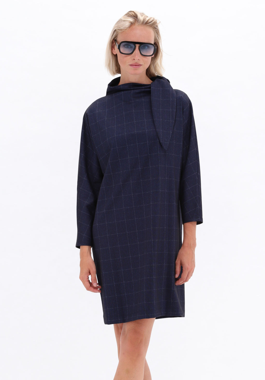 DARK BLUE