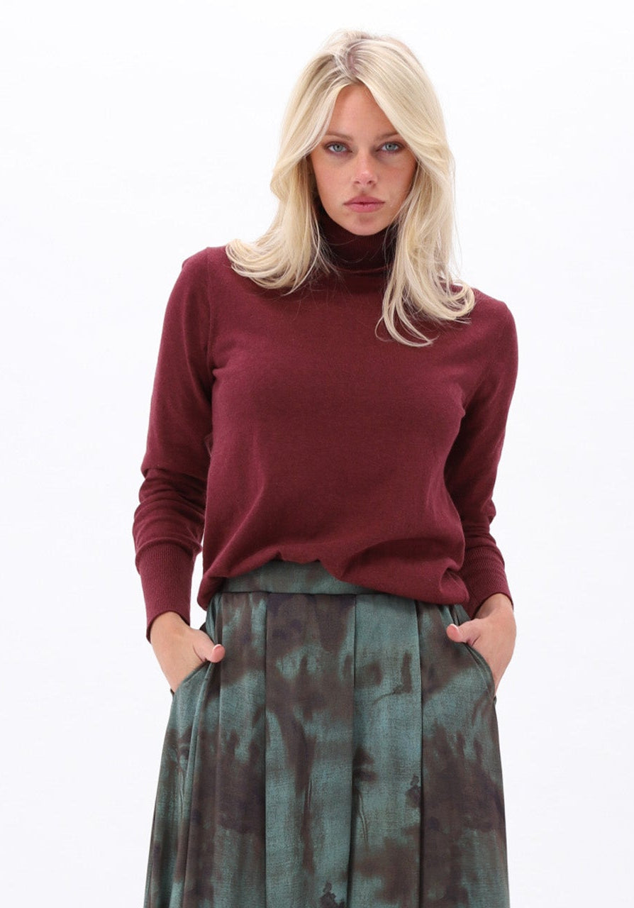maroon