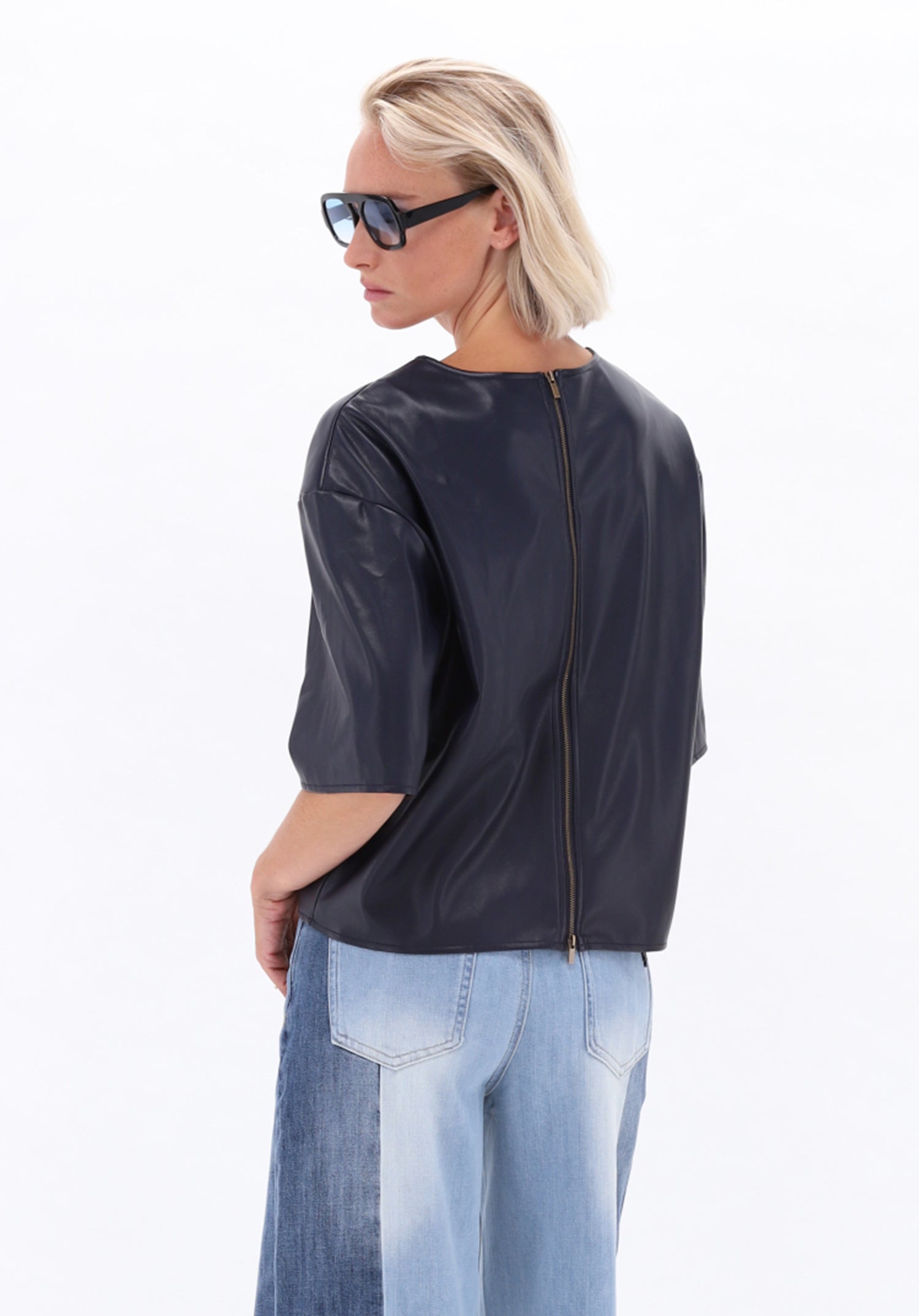 dark blue